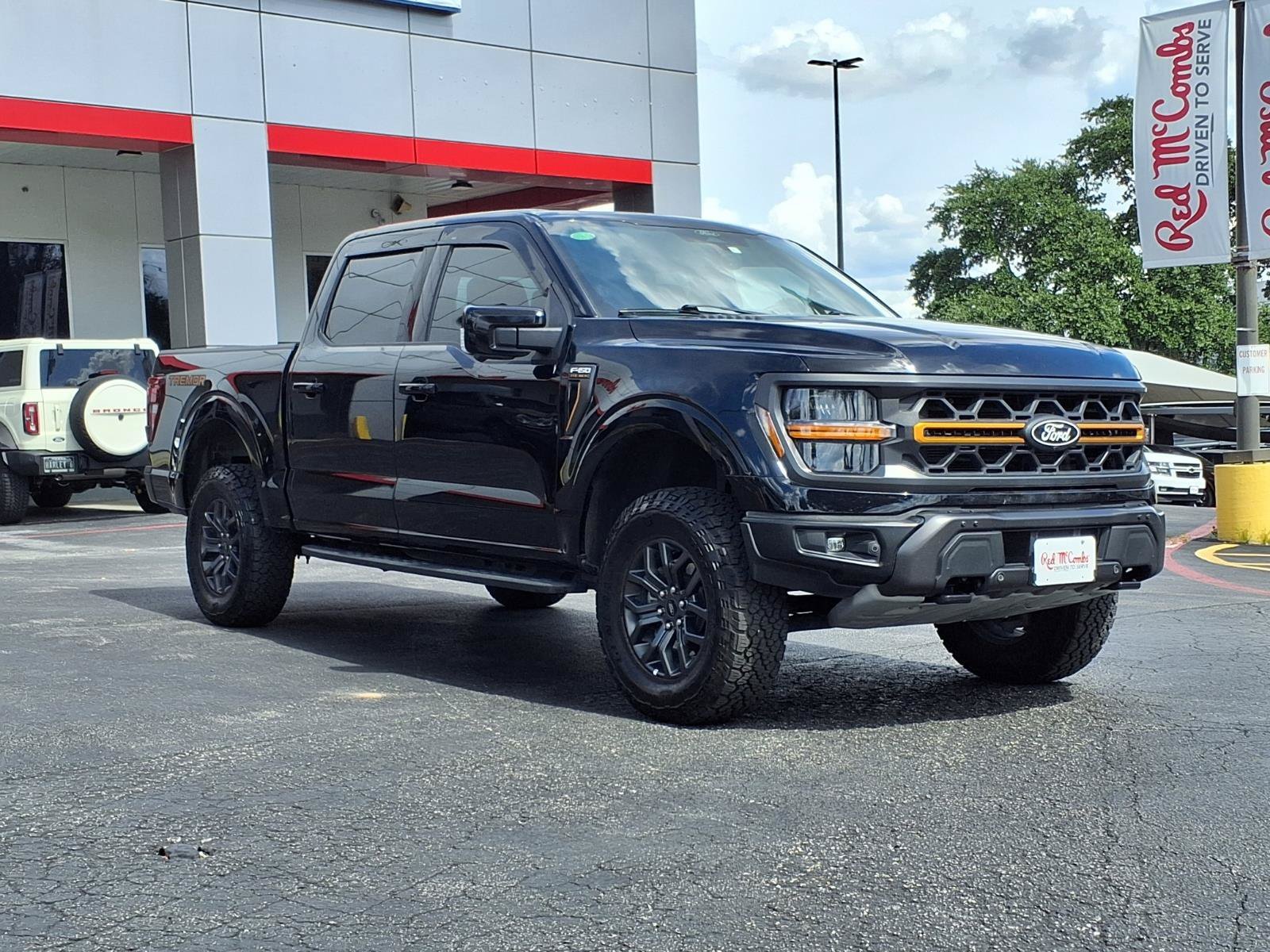 Used 2025 Black Ford Tremor image 3