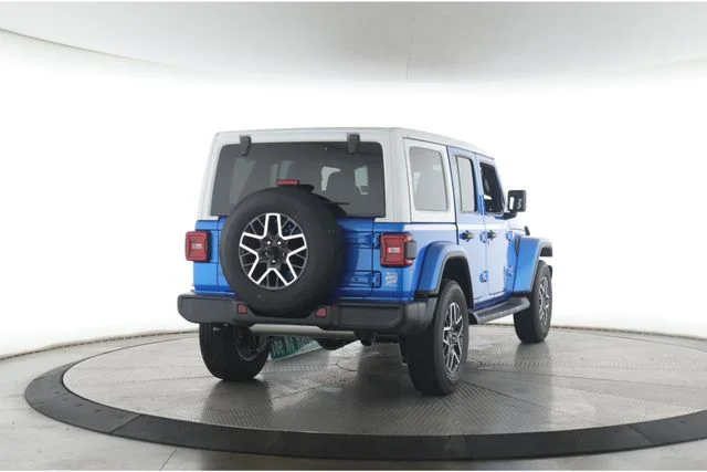 New 2026 Hydro Blue Pearl-Coat Exterior Paint Jeep Sahara image 7
