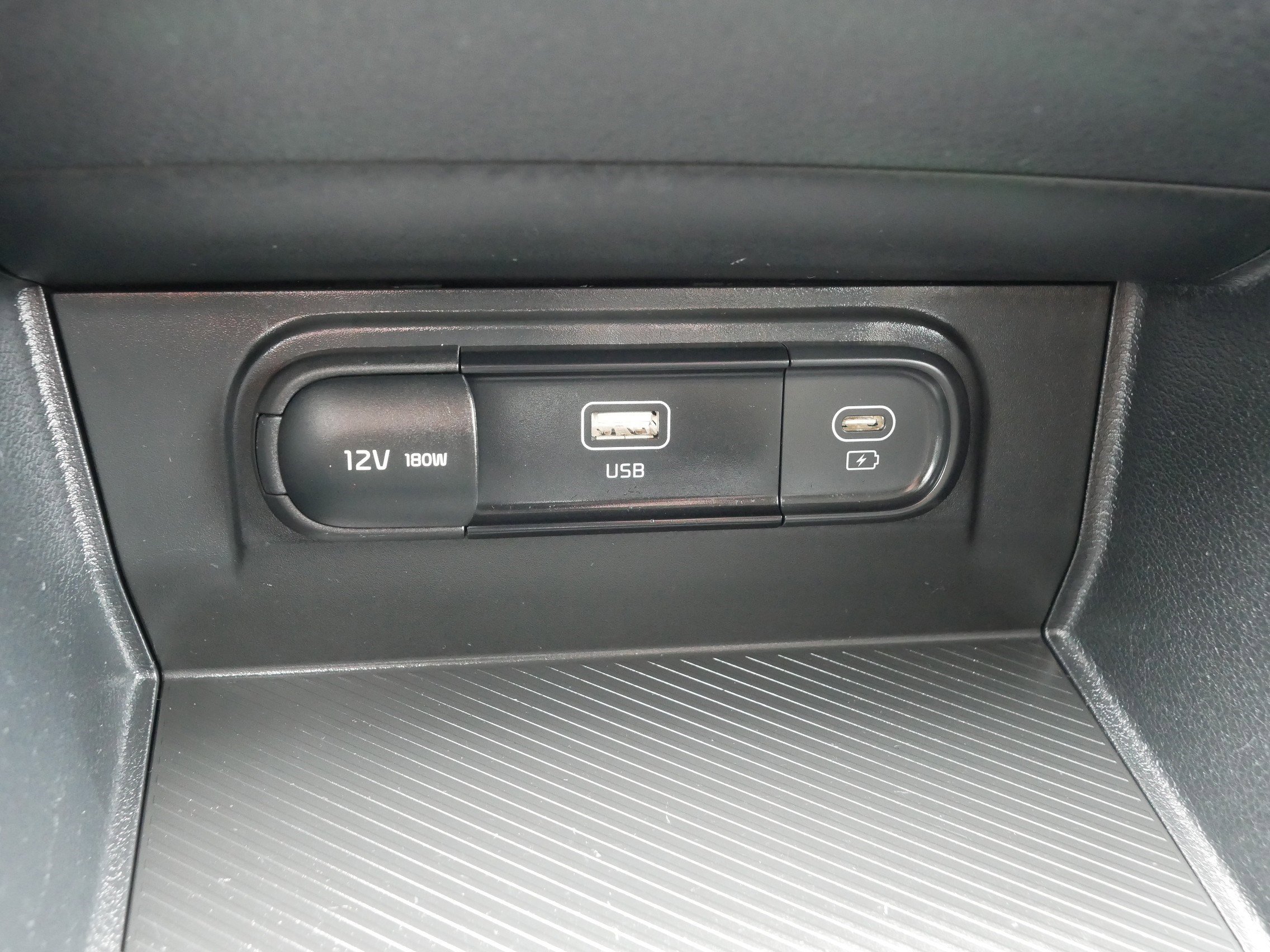 Certified Used 2023 Snow White Pearl Kia LX image 33