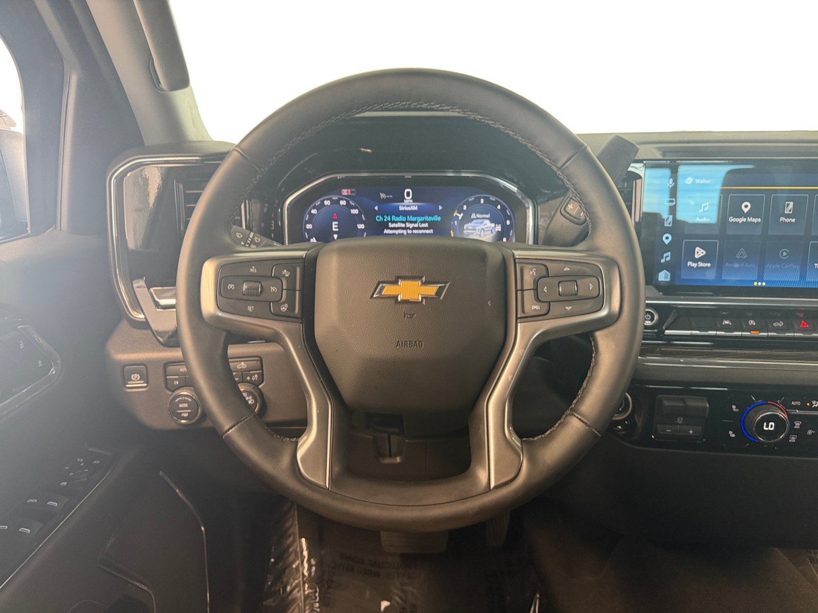 Used 2025 Riptide Blue Metallic Chevrolet LT image 10
