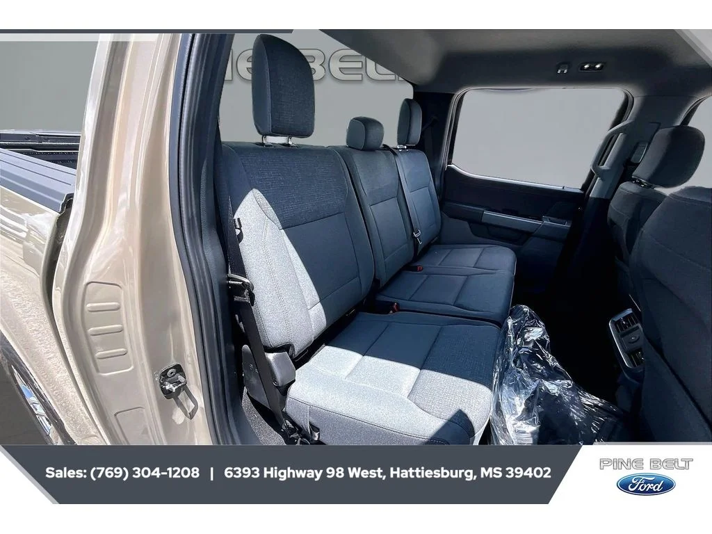 New 2026 Marsh Gray Ford XLT image 21