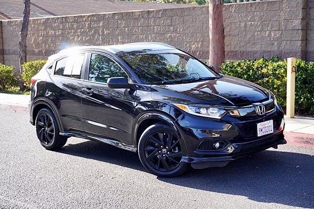 Used 2021  Honda Sport image 2