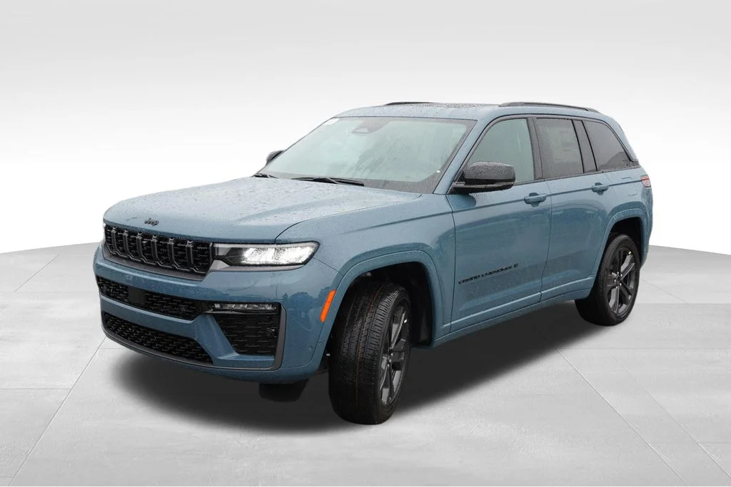New 2027 Steel Blue Paint Jeep Limited Reserve image 7