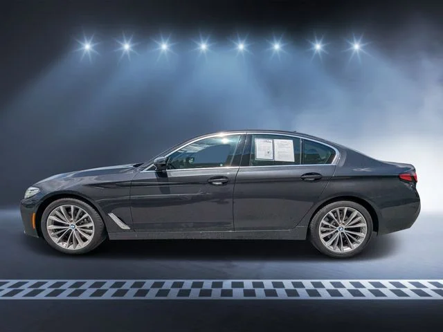 2022 BMW 5 Series 530i - Photo 6