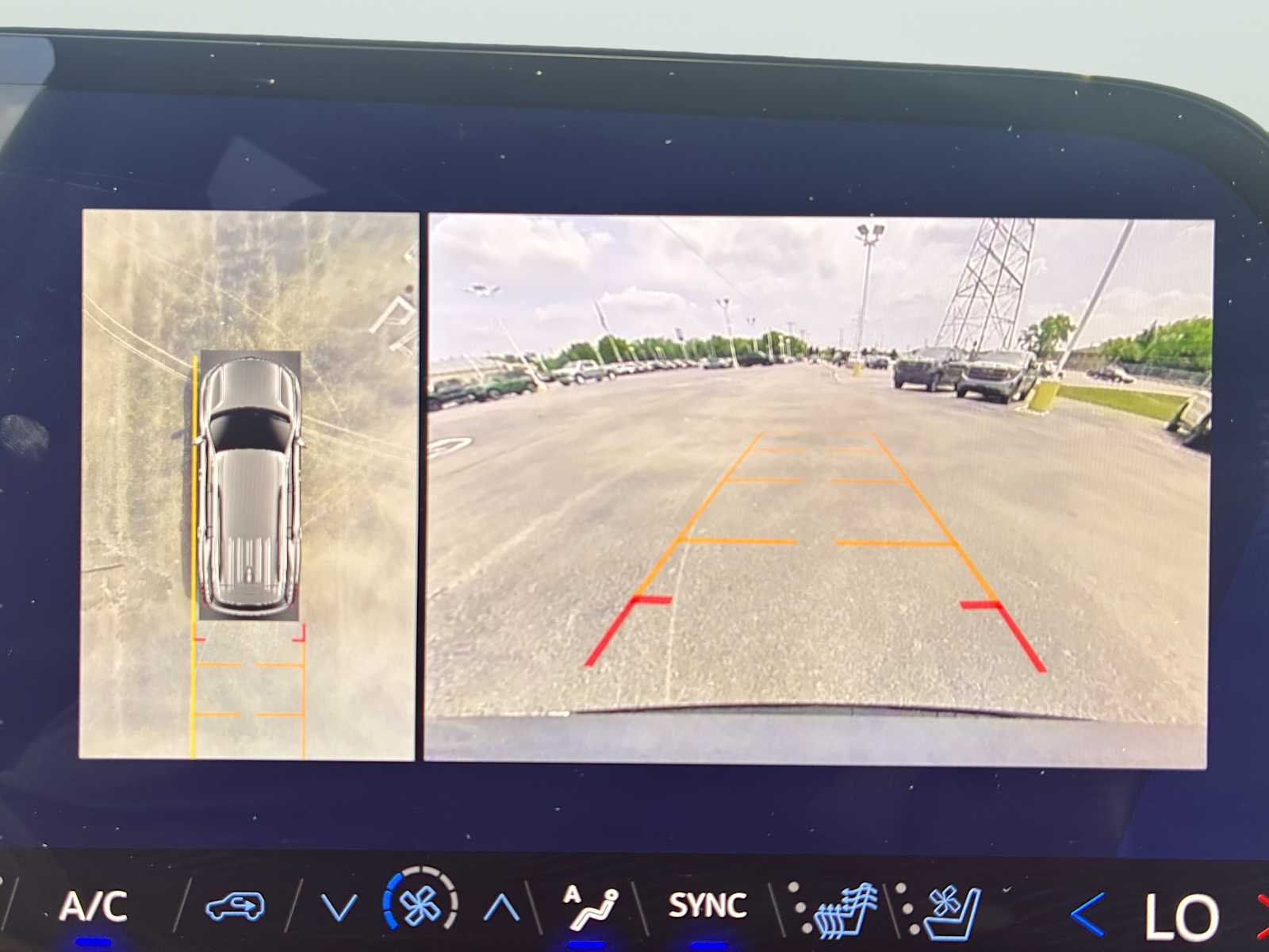 2025 Chevrolet Traverse High Country - Photo 14