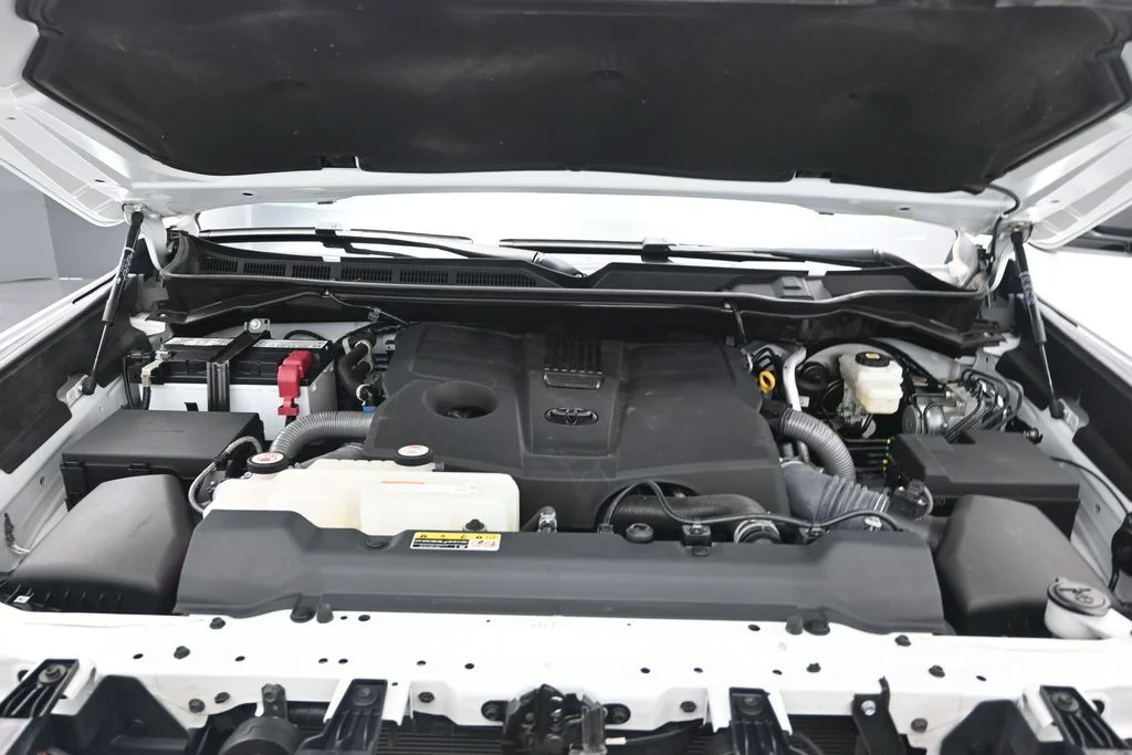 Certified Used 2024 Ice Toyota SR5 image 11