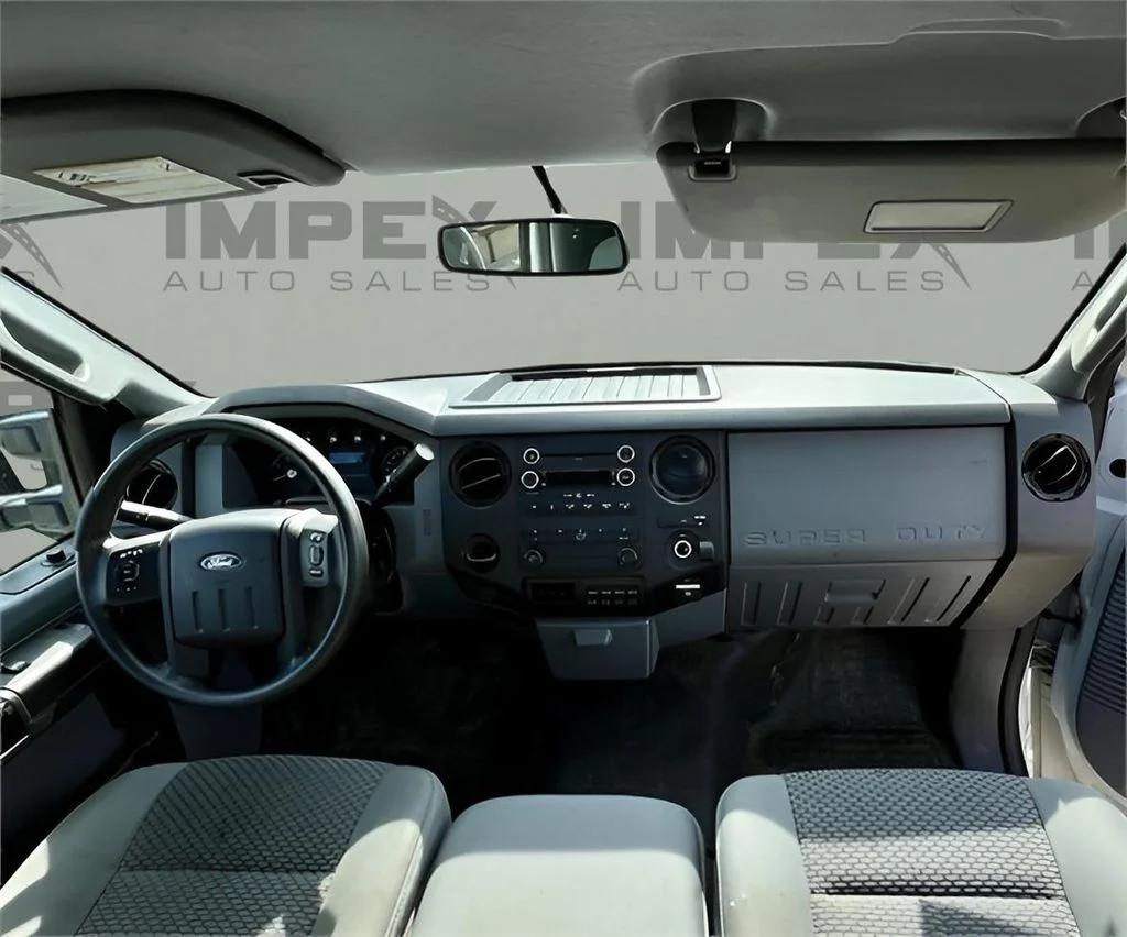 Used 2016 White Ford XL image 9