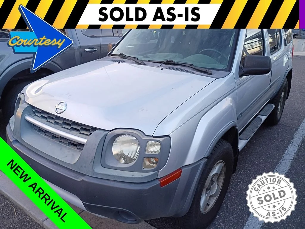 Used 2002 Silver Nissan XE image 1