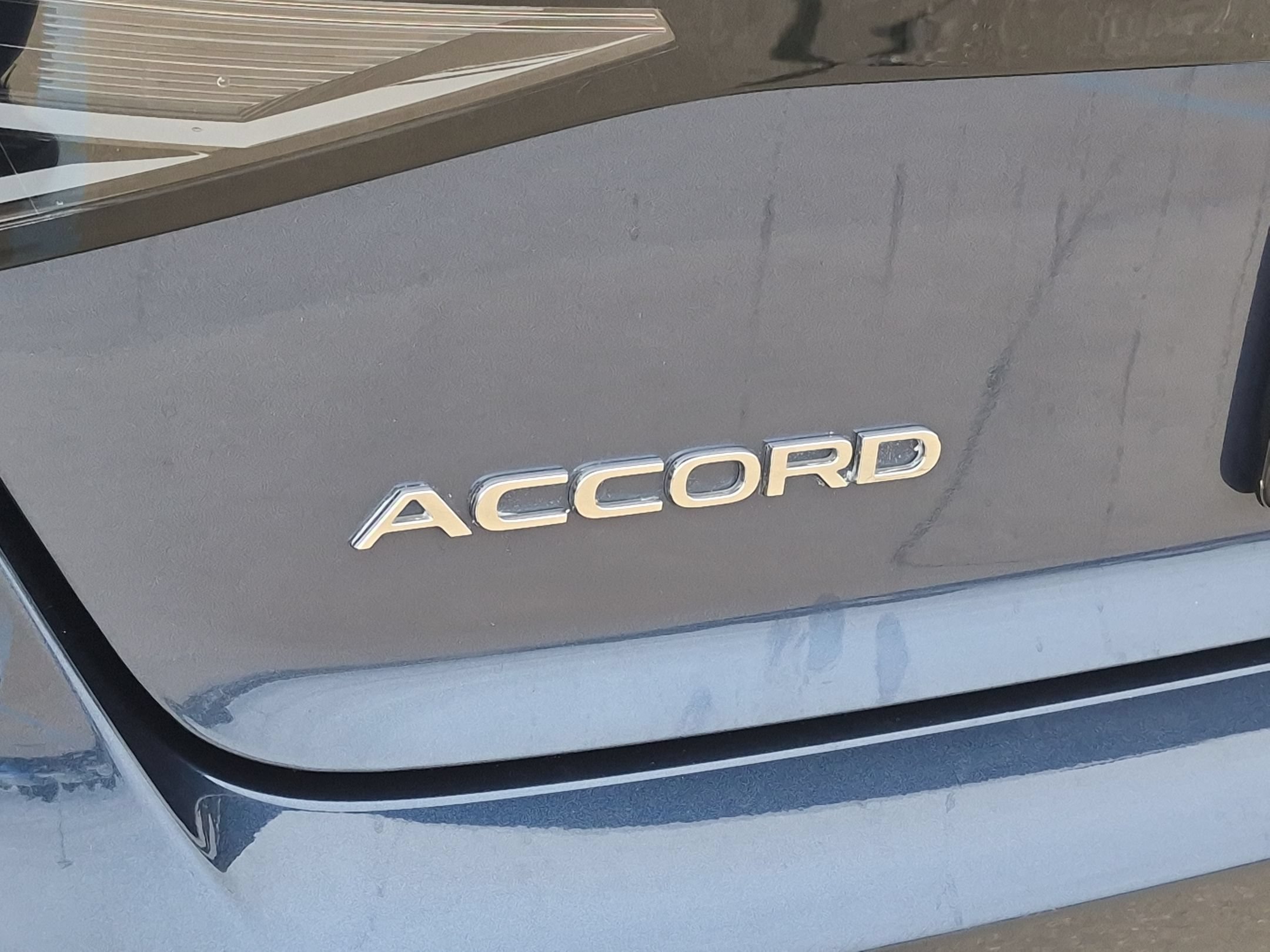 2025 Honda Accord Hybrid EX-L - Photo 28