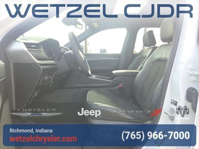 New 2026 Bright White Clearcoat Jeep Laredo image 12