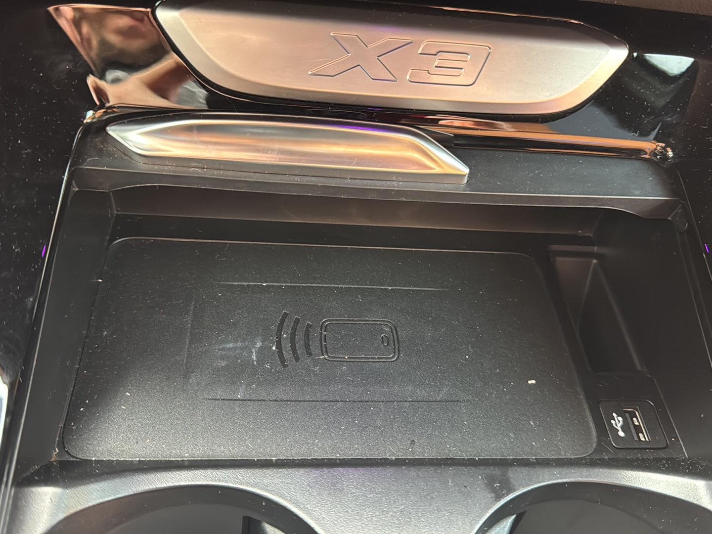 Used 2024 Carbon Black Metallic BMW xDrive30i image 13