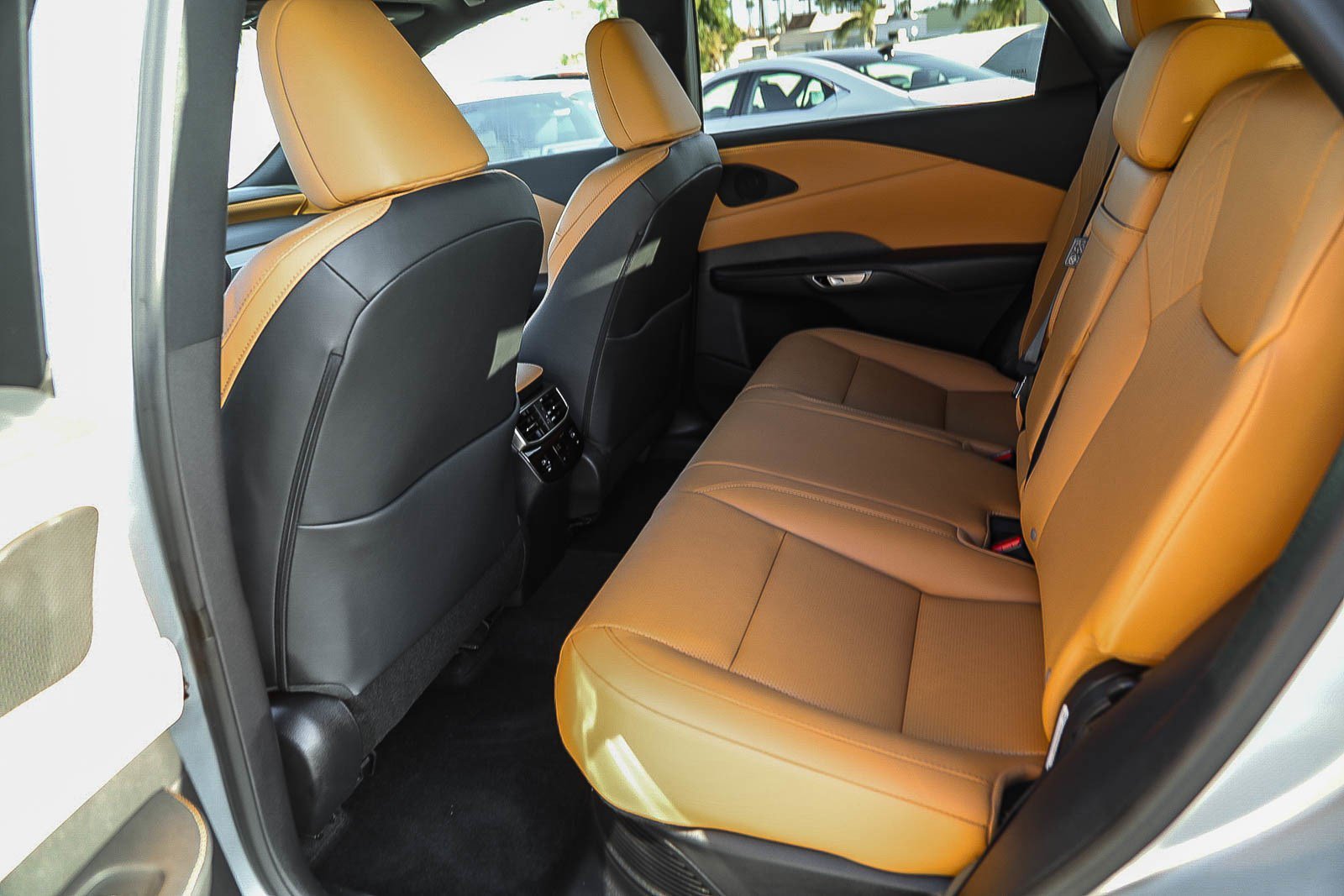 Certified Used 2024 Iridium Lexus 350h Premium Plus image 17