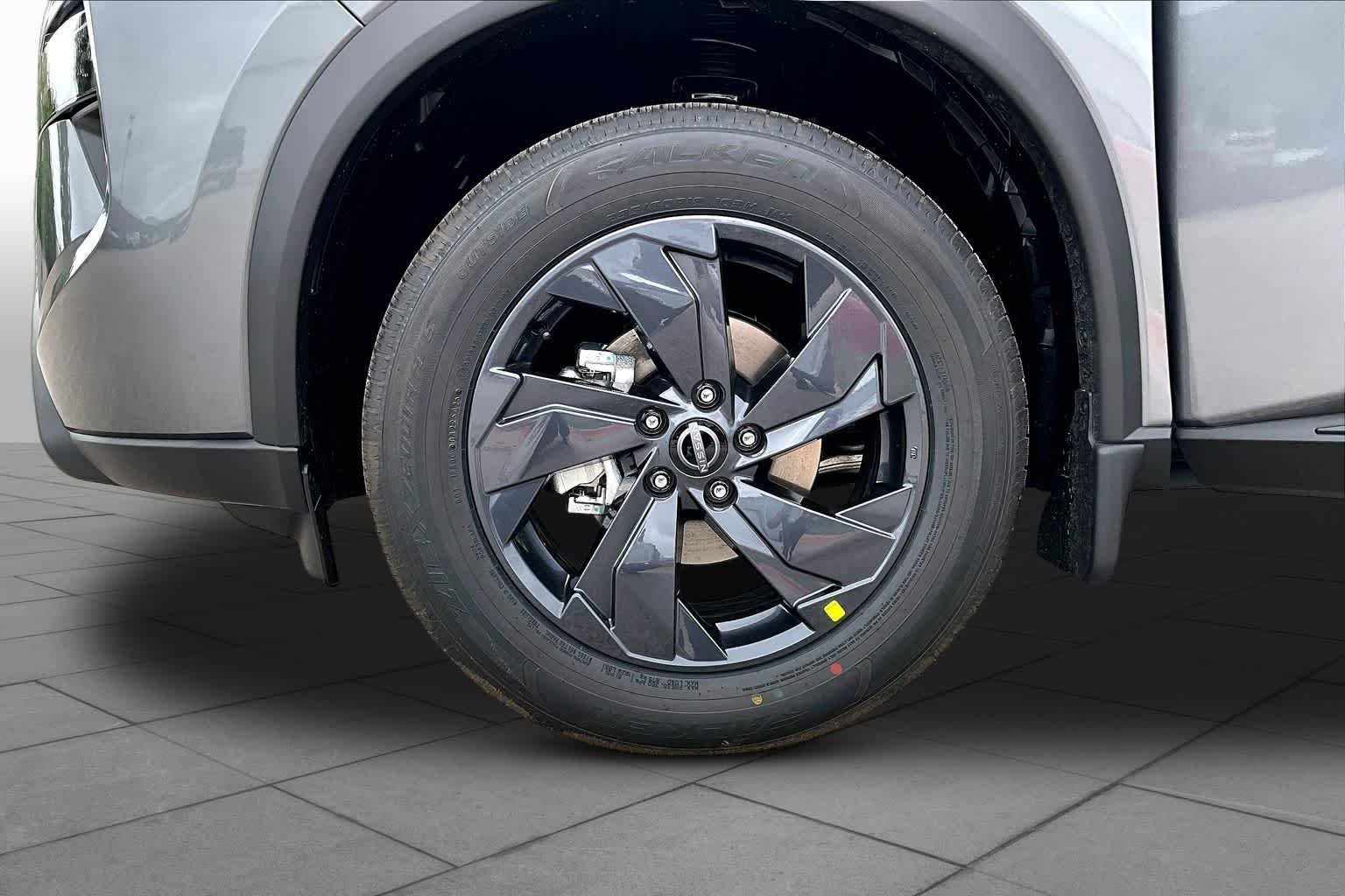 New 2026 Gun Metallic Nissan SV image 9