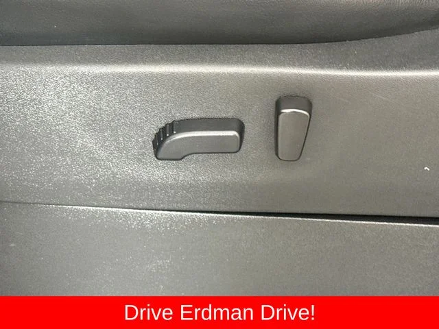 Used 2023 Black Nissan PRO-X image 12