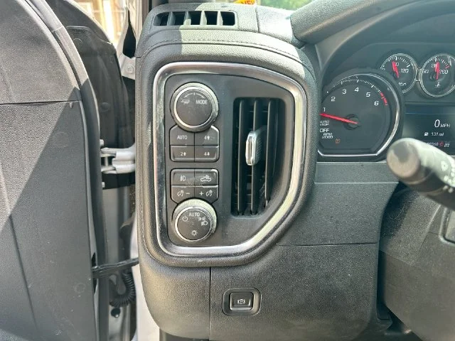 Used 2020 Silver Chevrolet RST image 27