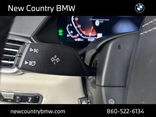Used 2021 Arctic Grey Metallic BMW xDrive40i image 17