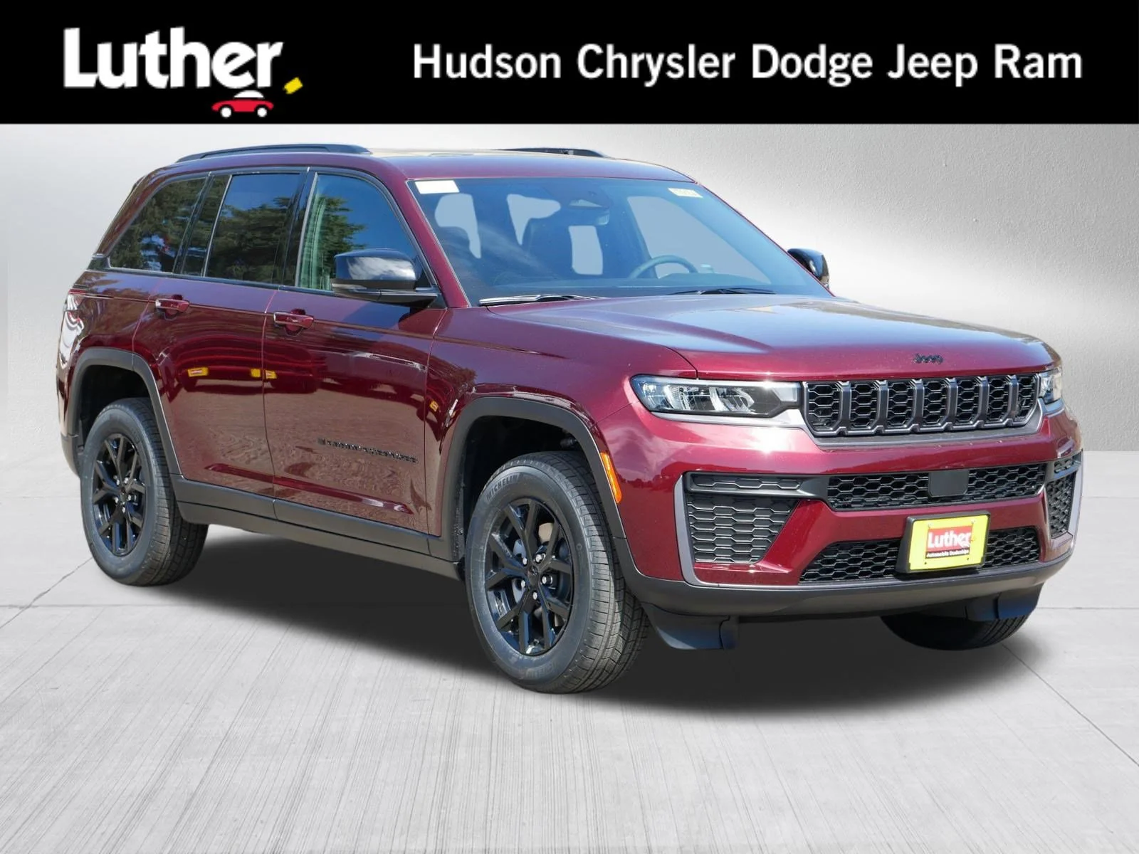 New 2026 Velvet Red Pearl-Coat Exterior Paint Jeep Laredo Altitude image 1