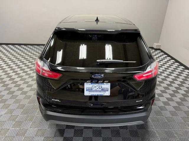 Used 2023 Black Ford SEL image 11