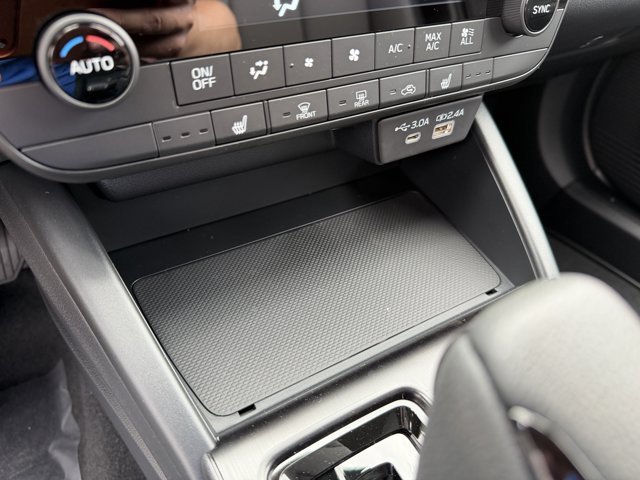 New 2026 CRYSTAL WHITE PEARL Subaru Premium image 22