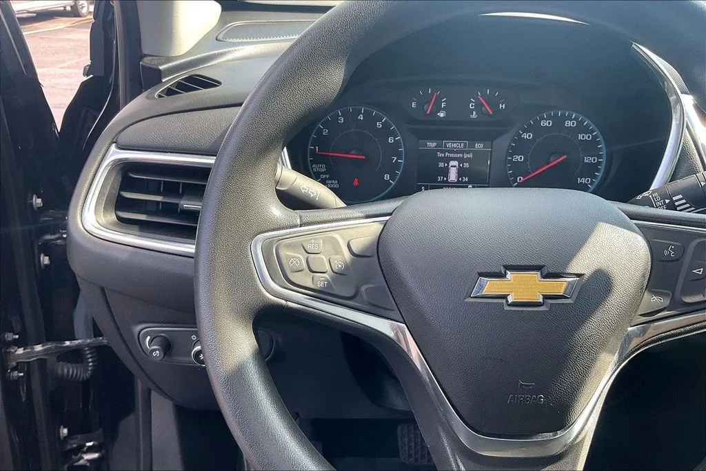 Used 2018 Mosaic Black Metallic Chevrolet LT image 17