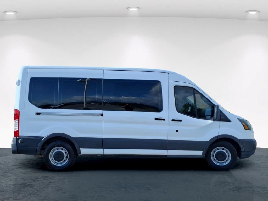 Used 2015 White Ford XL image 5