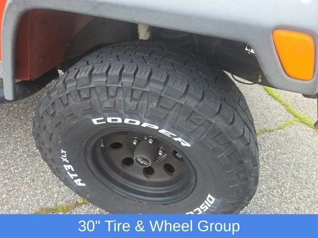 Used 2005 Impact Orange Cle Jeep Sport image 11