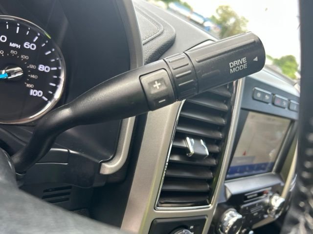 Used 2020 Black Metallic Ford Lariat image 33