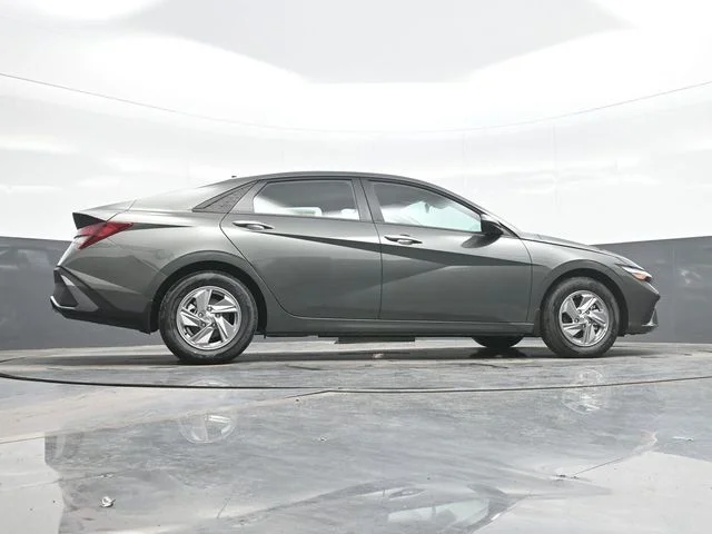 New 2026 Gray Hyundai SE image 25