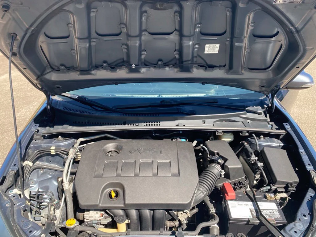 Used 2015  Toyota L image 32