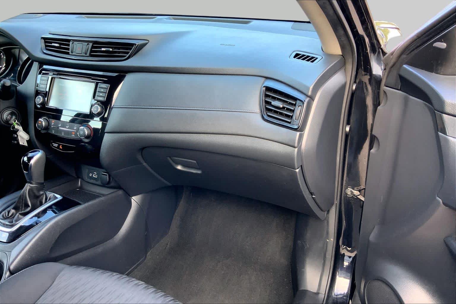 Used 2018 Magnetic Black Nissan S image 19