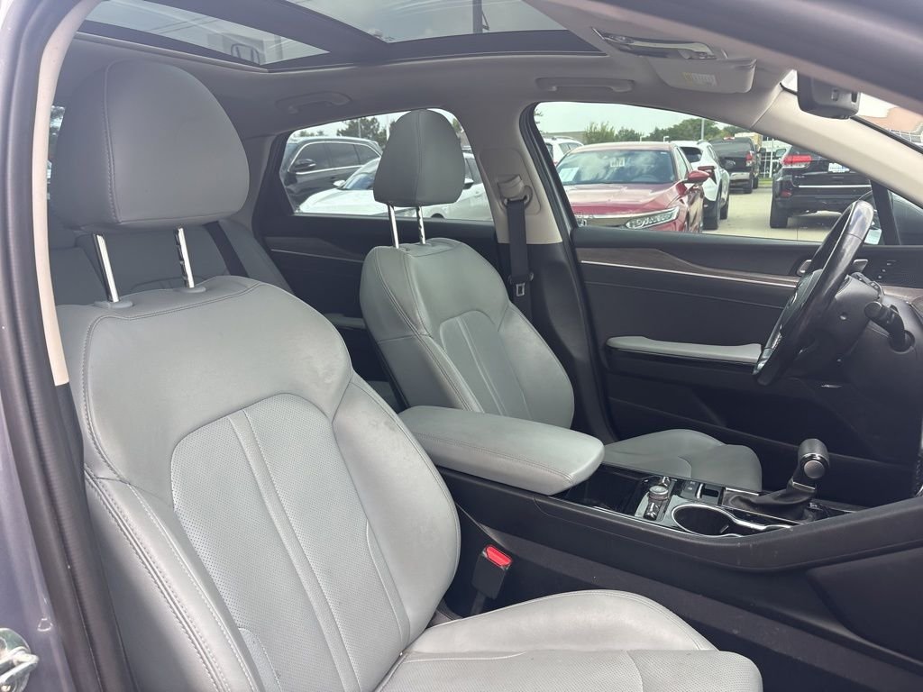 Used 2021 Everlasting Silver Kia EX image 25