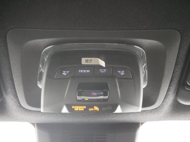 Used 2025 Wind Chill Pearl Toyota SE image 22