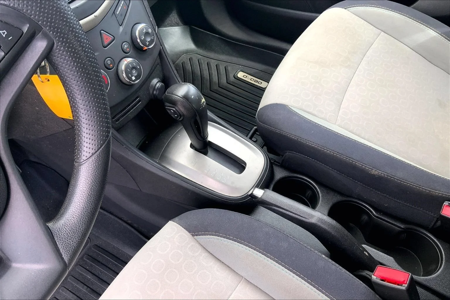 Used 2015 SUMMIT WHITE Chevrolet LS image 16