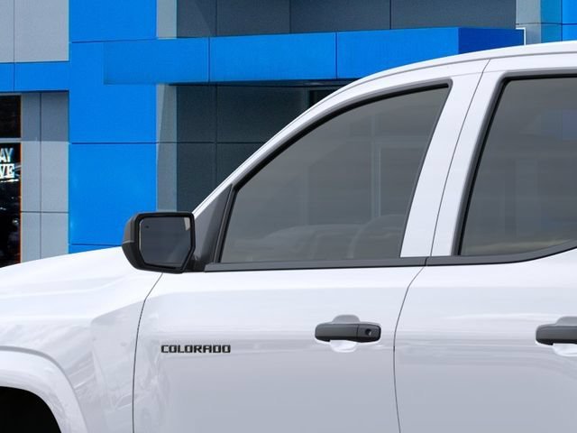 New 2026 Summit White Chevrolet WT image 12