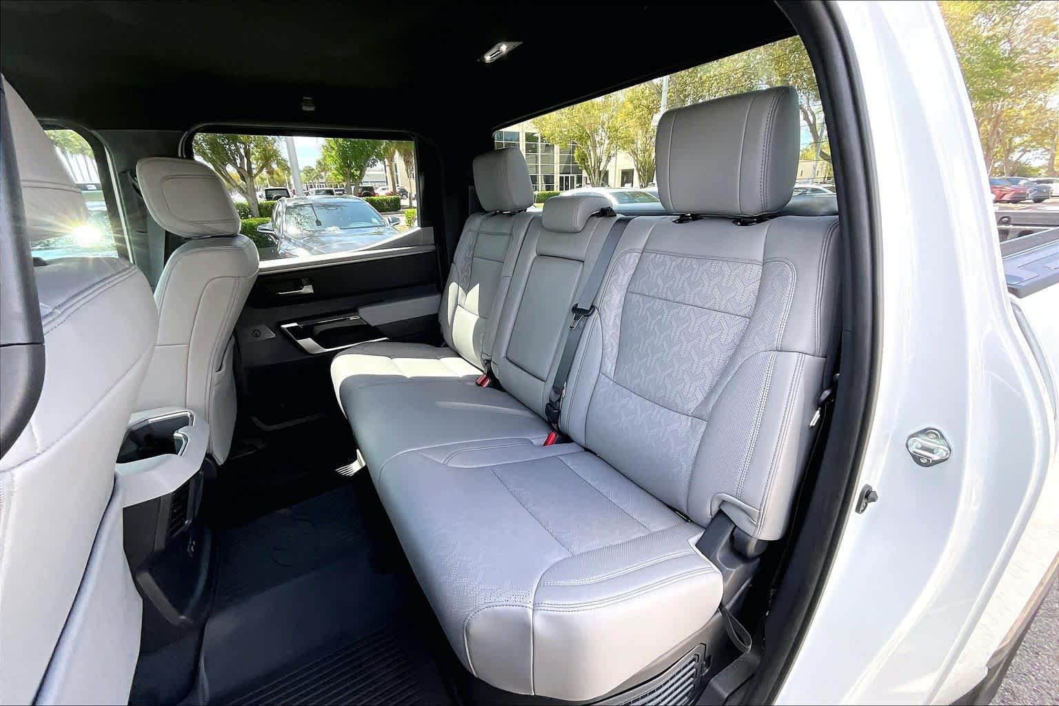Used 2025 Wind Chill Pearl Toyota Limited Hybrid image 21