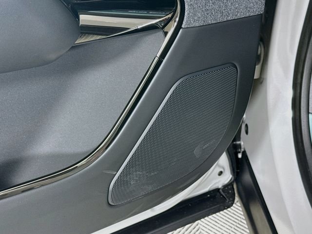 New 2026 Borasco Grey Land Rover Dynamic SE image 21