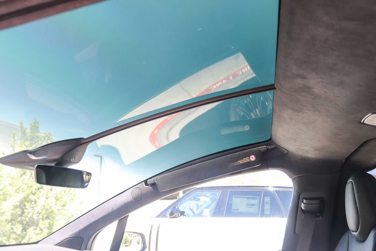 Used 2022 White Tesla Plaid image 19
