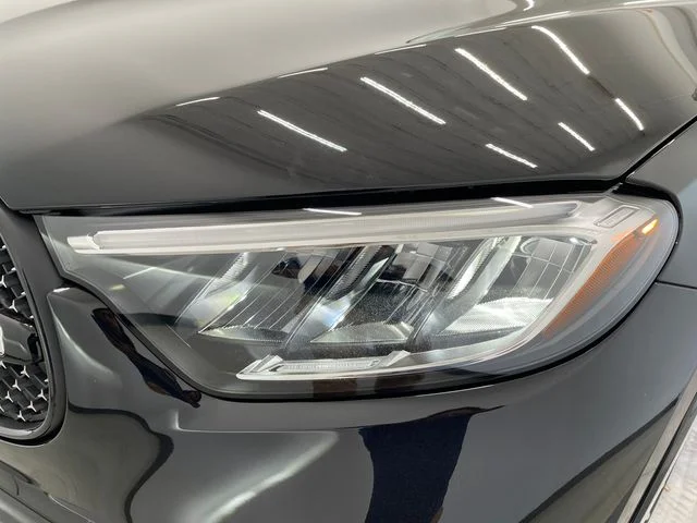 New 2027 Black Mercedes-Benz GLC 300 image 34
