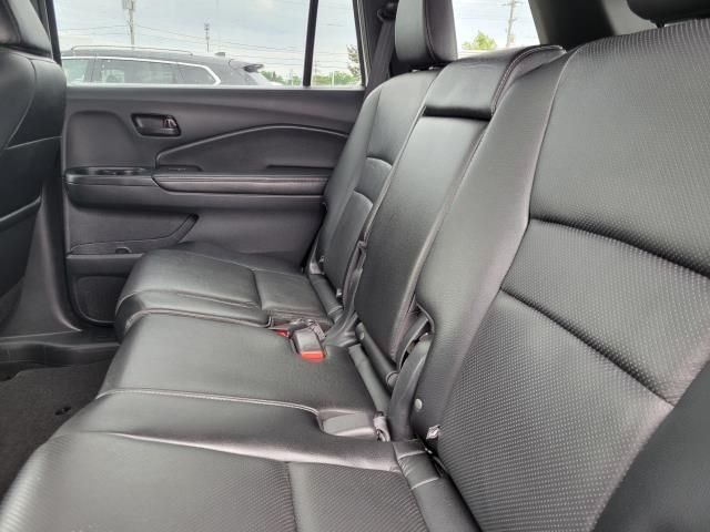 Used 2023  Honda EX-L image 12