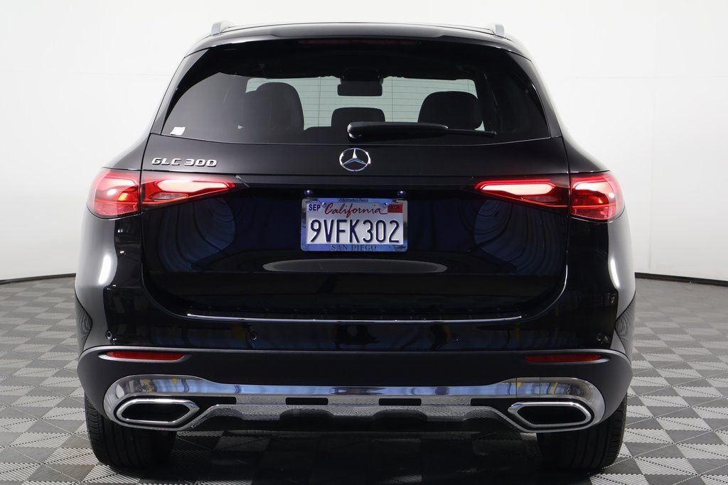 Certified Used 2026 Black Mercedes-Benz GLC 300 image 5