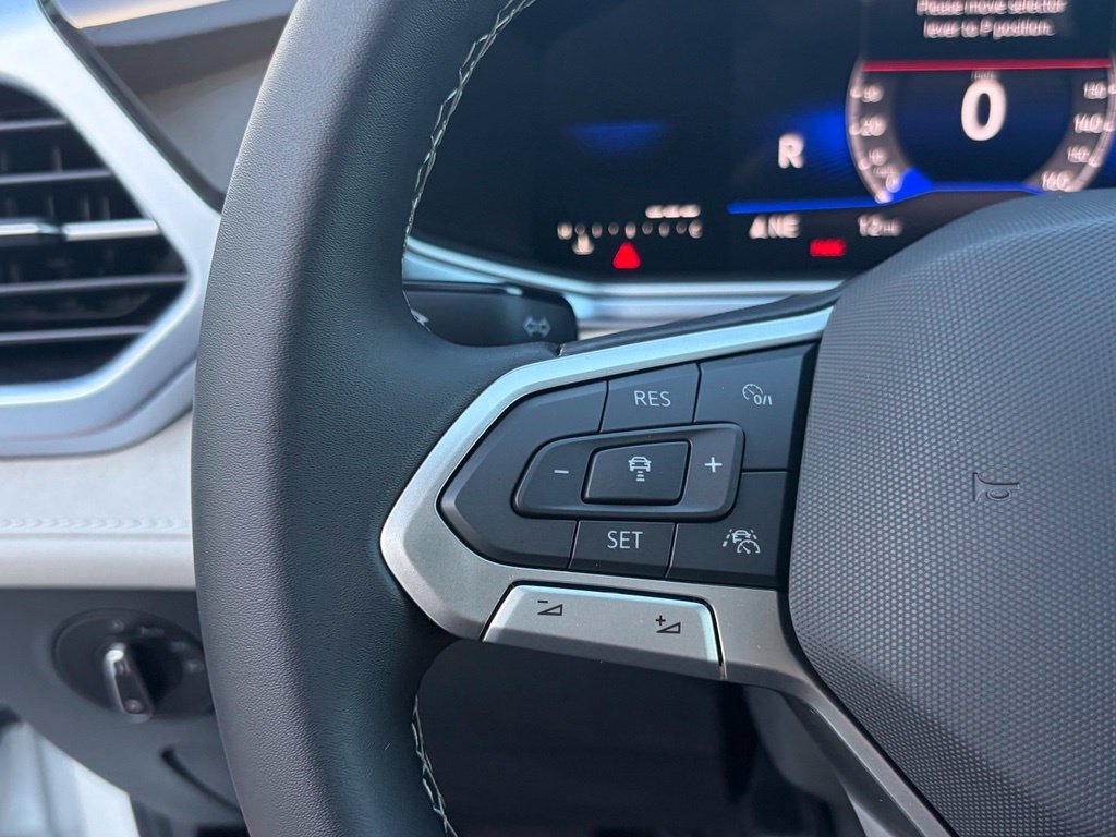 New 2026 Pure White Volkswagen 1.5T SE image 33
