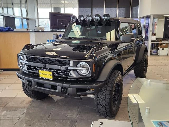 New 2025 Shadow Black Ford Badlands® image 23