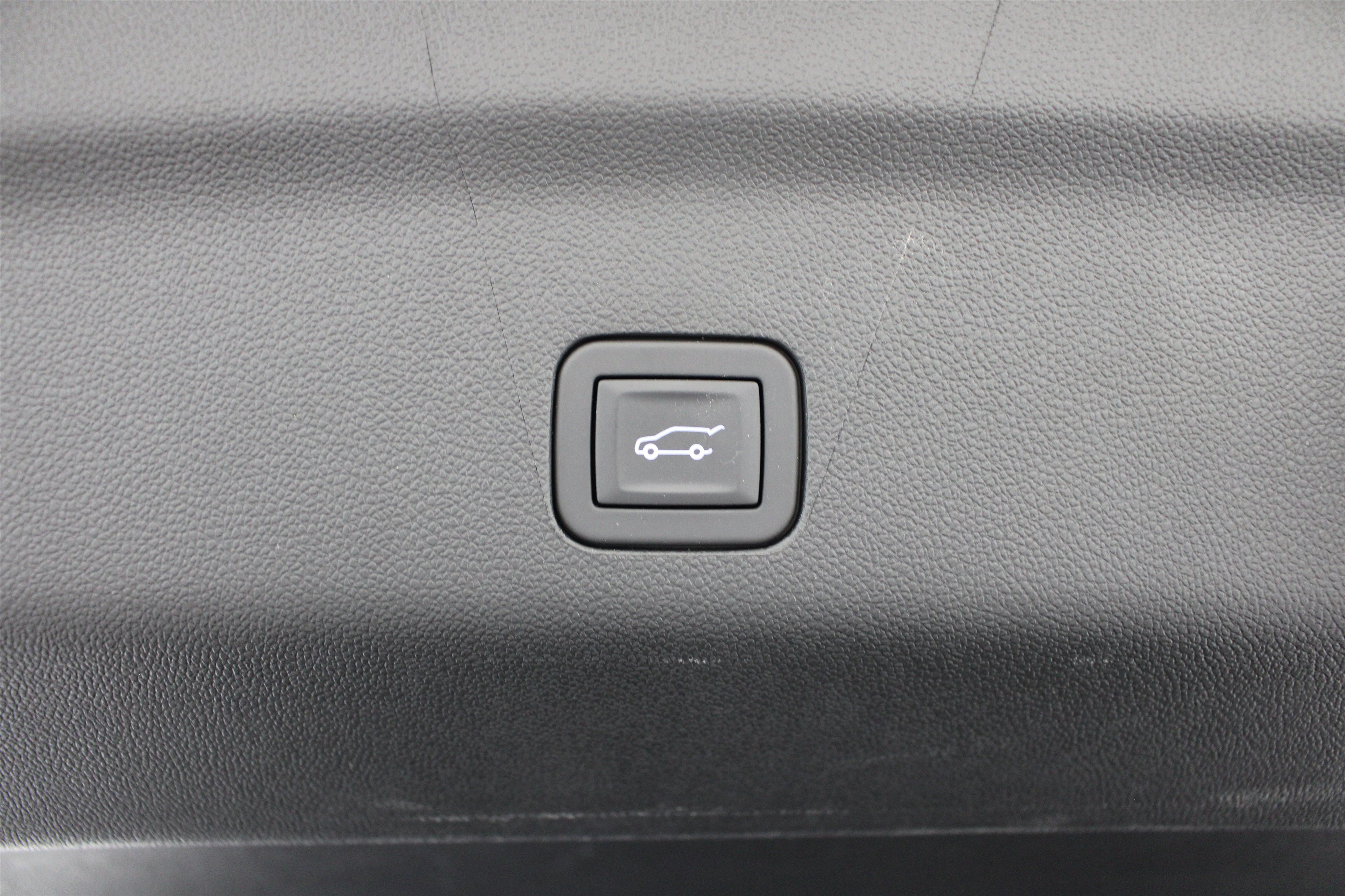2025 Chevrolet Tahoe RST - Photo 24