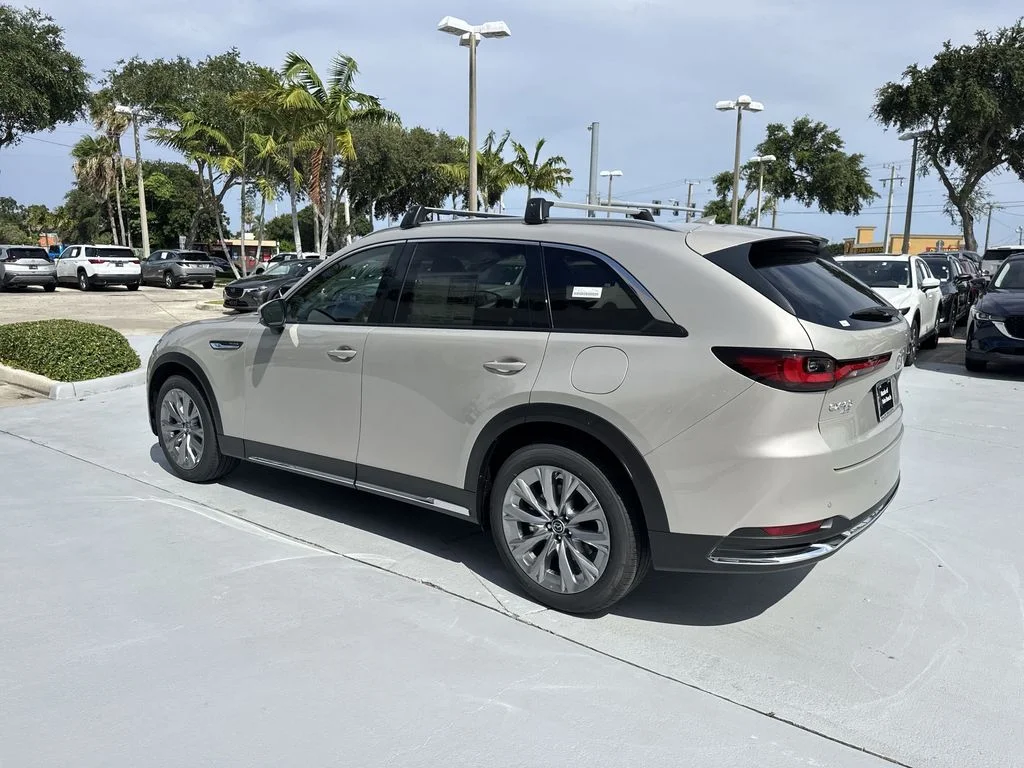 New 2026 Platinum Mazda 3.3 Turbo Premium Plus AWD image 12