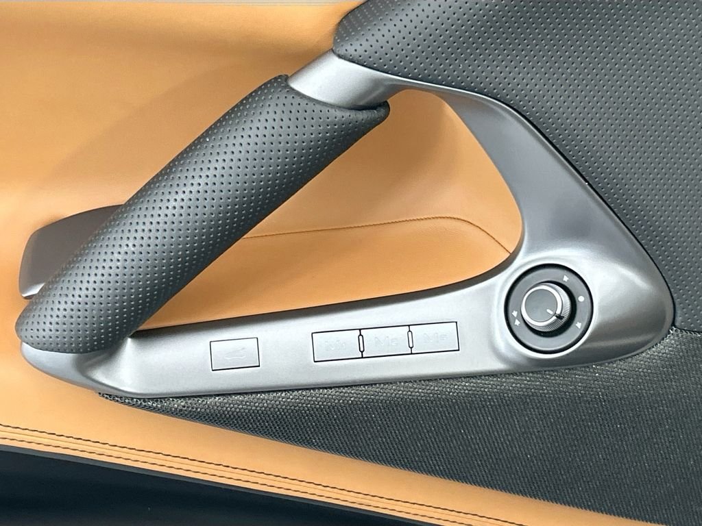 Used 2022 Grigio Silverstone Metallic Ferrari  image 27