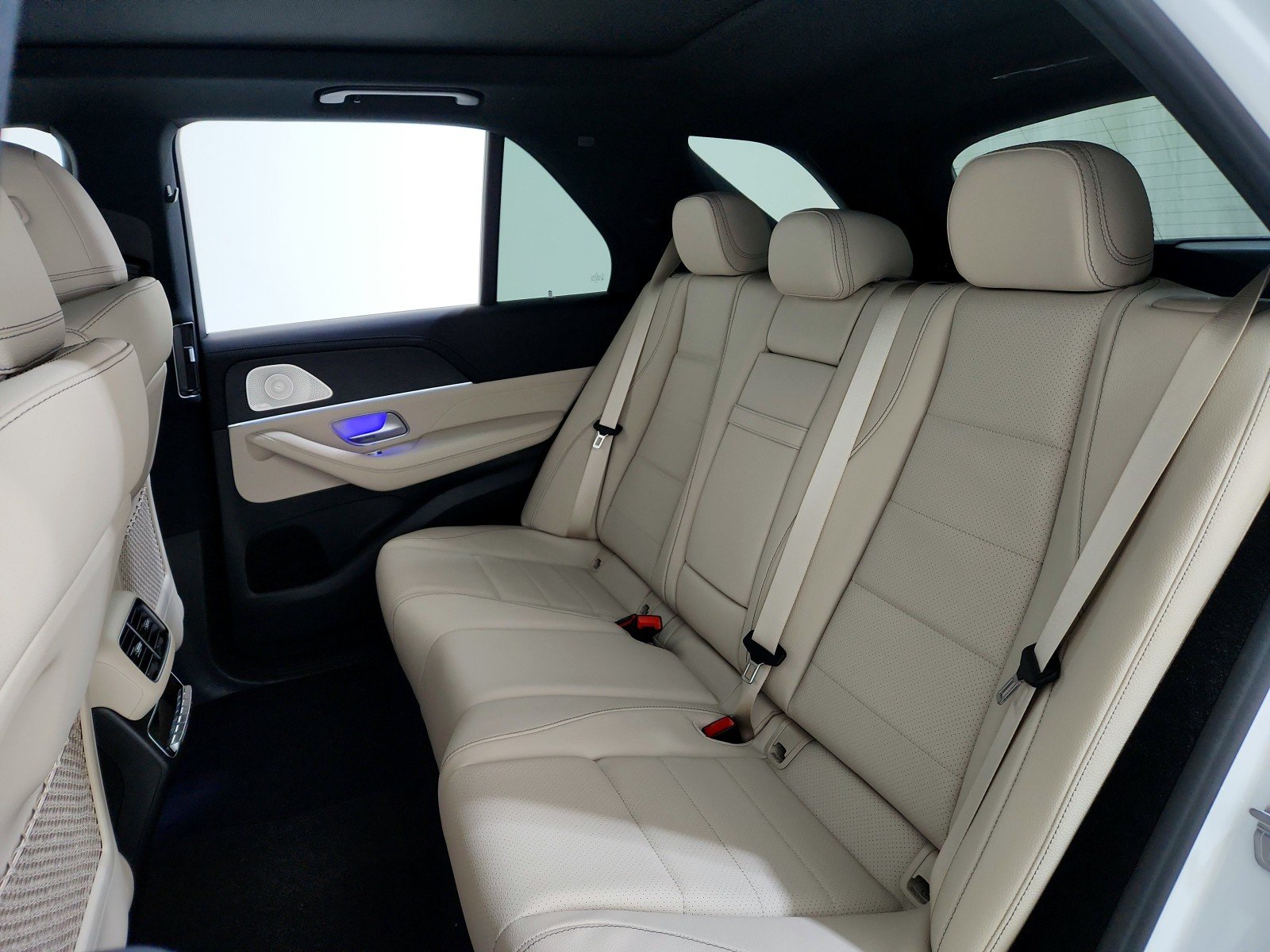 New 2026 Polar White Mercedes-Benz GLE 350 SUV image 14