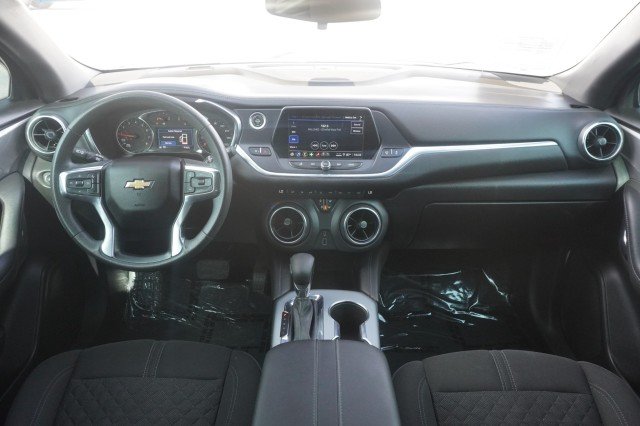 Used 2022 BLUE Chevrolet LT image 24