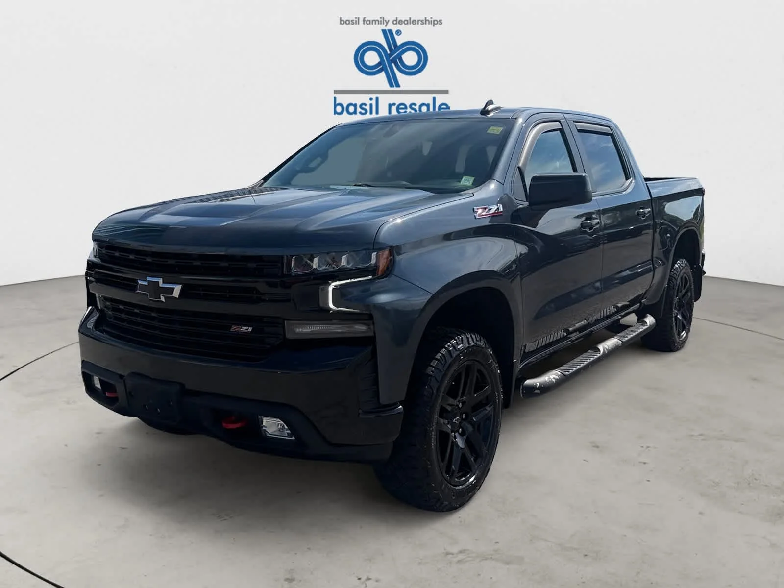 Used 2021 Shadow Gray Metallic Chevrolet LT Trail Boss image 2