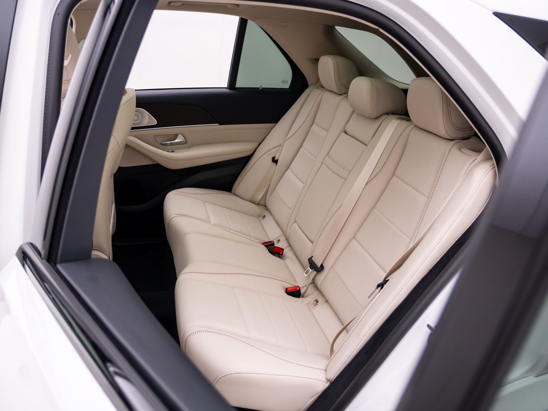 New 2027 Polar White Mercedes-Benz GLE 450 image 18