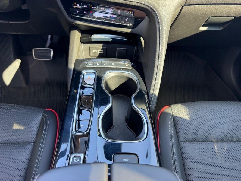 2023 Buick Envision Essence - Photo 17
